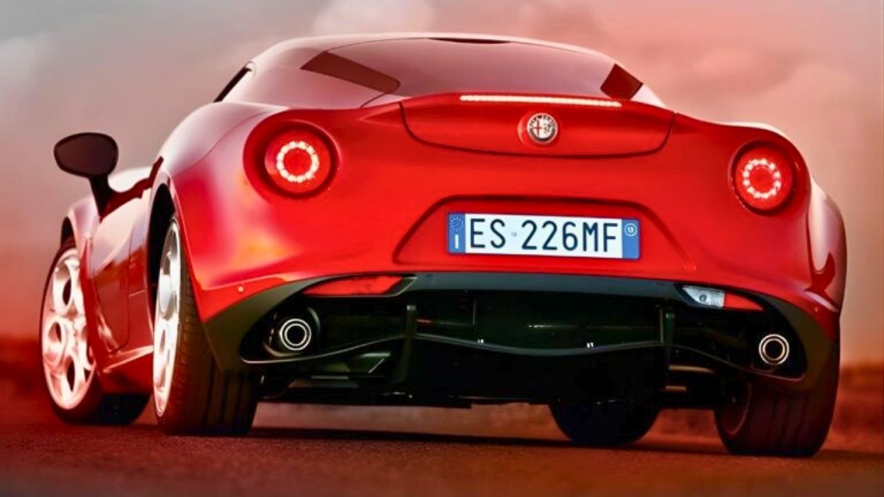 Alfa Romeo 4C 2026: ficha técnica completa, precio estimado y todo sobre su lanzamiento oficial