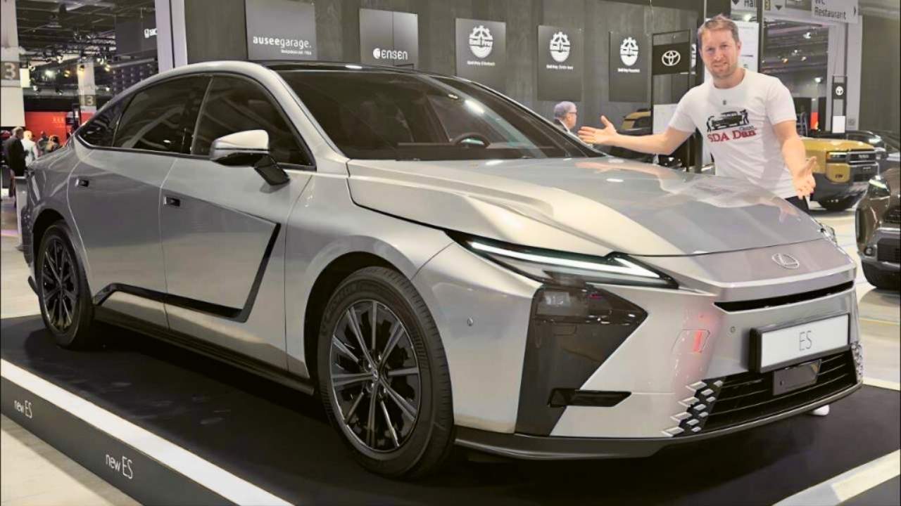 Lexus ES 300h 2026: todo sobre precio oficial, diseño premium y tecnología híbrida avanzada en Emiratos Árabes Unidos